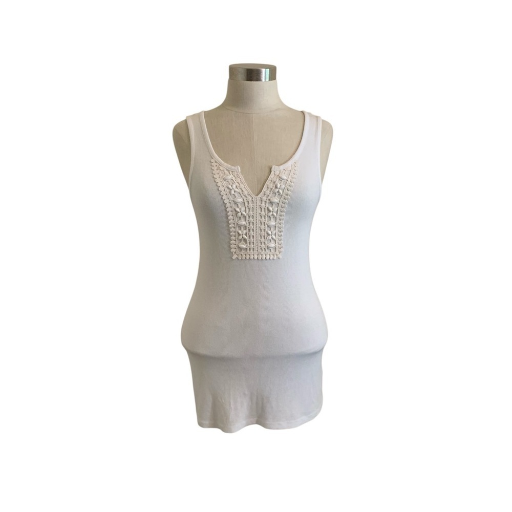 White Sleeveless Tank with Lace Detail - Picture 7 of 9